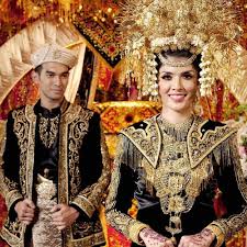 Maybe you would like to learn more about one of these? Menikah Dengan Adat Sumatera Inilah 9 Ragam Baju Adat Sumatera Yang Wajib Kamu Tahu 2020