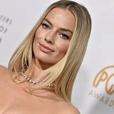 Margot Robbie fans worried for Barbie star as nude AI images for sale on  eBay - Daily Star