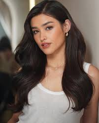 Timeless trio goals with celebrities