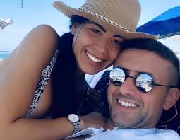 Nella prima puntata di temptation island, infatti, sembrava essere calato il sipario sulla storia tra la coppia di concorrenti formata da valentina de biasi e oronzo carinola. Temptation Island Svelato Il Nome Del Figlio Di Oronzo E Valentina