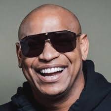 Alexander Delgado's Instagram, Twitter & Facebook