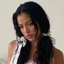 Marie Cerna's Instagram, Twitter & Facebook