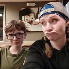 Amber Crisp (@heloisehambone) • Instagram photos and videos