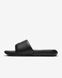 Gerade erst haben wir angefangen uns an die birkenstock sandalen zu gewöhnen, da steht schon der nächste mega. Nike Victori One Damen Slides Nike De
