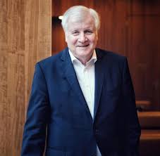 Von migrationspolitik über den verfassungsschutz bis zur sportförderung reicht das vielfältige aufgabenspektrum des bundesministeriums des innern (bmi). Horst Seehofer Welt