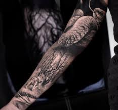 Tattoo Tatuaggio Realistico Serpente Lupo E Foresta Galleria Luigi Mansi Tattoo Artist