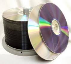 Tentukan gambar yang akan dijadikan pelindung jam, bisa gambar lain. 34 Ide Kreatif Menyulap Cd Bekas Jadi Kreasi Unik
