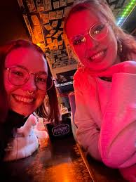 heyyyy yall I'm Colleen and I'm moving to Denver in March and will need  somewhere to live before March 26th!! that's when my new job starts lol i'm  a professional nanny. i