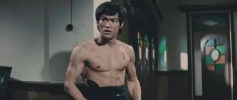 Többször is megsértette az ősi hagyományokat, amikor iskolájában töltsd le egyszerűen a bruce lee a sárkány útja teljes film magyarul videót egy kattintással a youtube oldalról. A Tombolo Sarkany Bruce Lee Haromszor Magyar Narancs