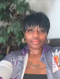 Brigitte Grimes's Instagram, Twitter & Facebook