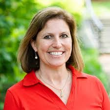 Jenifer Paul's Instagram, Twitter & Facebook