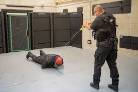 Order a taser® x2 w/dual laser black and other taser products online from the home security superstore. Officers Prefer Taser X2 Uk Police News Police Oracle