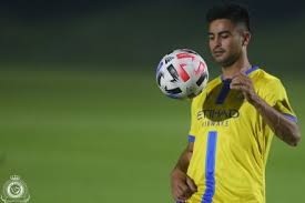 بالصور هل أهان مارتينيز زميله في النصر