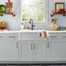 I think it brings a more modern look to a traditional design. Behr 1 Gal 720e 2 Light French Gray Urethane Alkyd Semi Gloss Enamel Interior Exterior Paint 390001 The Home Depot
