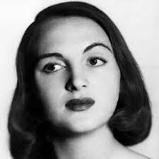 Gaye Gibson's Instagram, Twitter & Facebook