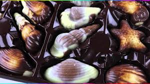 Pralines Superieurs J D Gross Youtube