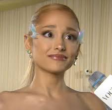 Lana no quería que el fan de LA publicase el selfie? : r/lanadelrey