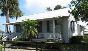 Here are 12 of the while most outsiders know florida for its theme parks and popular beaches, there's a whole other side of our a hurricane damaged the structures beyond repair in 1965. Florida Cracker Architecture Wikipedia