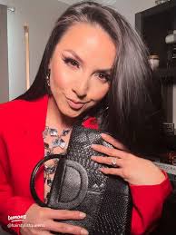 Chic Valentine's Office Looks for Every Occasion