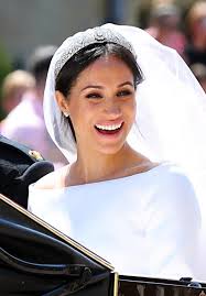 The bride surprised everyone by stepping out in the queen mary diamond bandeau. The Queen Warned Prince Harry Over Meghan Markle S Difficult Behaviour After Row Over Bride S Tiara For Royal Wedding