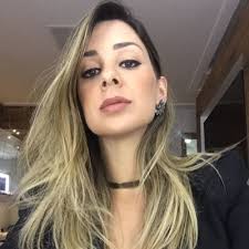 Amanda Serpa Pinto (@serpapintoamand)