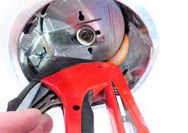 Some recessed fixtures are all one piece, but most are made as two pieces. How To Fix Recessed Lights Spring Clips