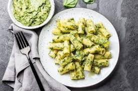 Recette Pates Au Poulet Et Au Pesto Supertoinette Recette Recette Pate Pesto Pates Au Poulet Pate Pesto