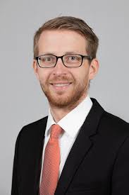 Michael Ruhl's Instagram, Twitter & Facebook