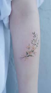 Beauty Lies In Simplicity Minimalist Animal Tattoos Created At Sol Tattoo Parlor Minimalist Floral Tattoo Minimalist Tattoo Tattoo Styles