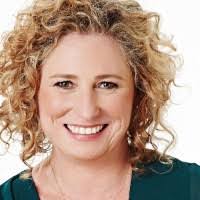 Wendy Squires's Instagram, Twitter & Facebook