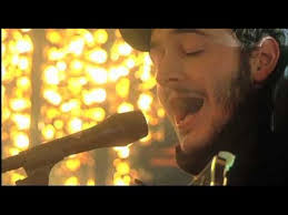 The song was first played at the glastonbury festival 2008 and has gone through many changes; Studio Brussel Editors No Sound But The Wind Live Glazen Huis Antwerpen Youtube