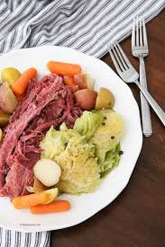 Mar 16, 2021 · instant pot corned beef is easy to make, wonderfully tender, juicy, and flavorful with just 3 ingredients. Instapot Corned Beef Cabbage Off 60