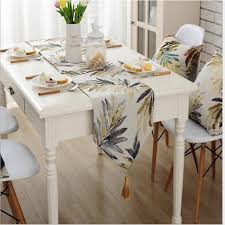 Technique de teinture séculaire pratiquée dans le monde entier, l'ikat est une véritable invitation au voyage à la découverte de saveurs exotiques. Campagne Americaine Simple Chemin De Table Table Tissu Restaurant Cafe Decoration De La Maison Couverture 4 Tailles 4 Couleurs Livraison Gratuite Aliexpress