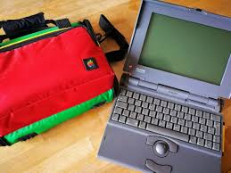Wie wurden die kassettendecks erfunden? Die 10 Wichtigsten Tragbaren Computer Aller Zeiten Der Digisaurier