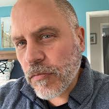 Noah Moses's Instagram, Twitter & Facebook