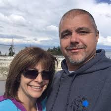 Hi, just wondering if anyone could help. I have a Vitron display that keeps  flashing