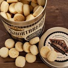 Gradually stir in the dry ingredients, then stir in the walnuts and chocolate chips. Tennessee Whiskey Shortbread In Tin Willa S Shortbread Cookies Biscuits Igourmet