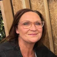 Daniela Cole Email & Phone Number