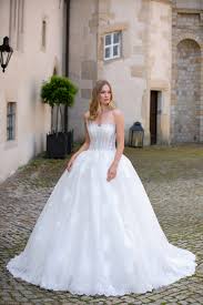 Maybe you would like to learn more about one of these? Brautmode Brautkleider Wiesbaden Nahe Frankfurt Am Main Und Mainz