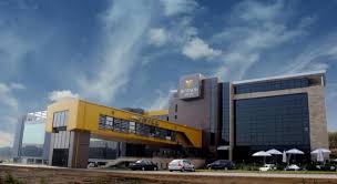 Mureș, poziționat în centrul orașului și renovat complet în anul 2019. Hotel Bussines Targu Mures