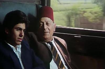 محمود المليجي، محسن محيي الدين: صورة 135 من فيلم إسكندرية.. ليه؟ (1979) - الدهليز - قاعدة بيانات الفن العربي والفنانين