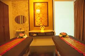 We at yin yang massage & spa provide various services to the nature of the clients. Golden Couple Private Room Picture Of Yin Yang The Original Massage And Spa Bangkok Tripadvisor