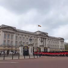 Aber ob die britische königin elizabeth ii. Zdf Doku Die Letzten Geheimnisse Des Buckingham Queen Elizabeth Ii Boulevard
