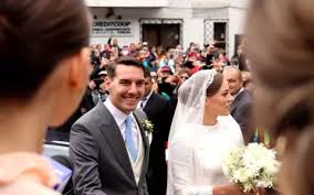 Prinţul nicolae de românia, viitorul rege, este născut în 1985 şi este vărul prinţului charles şi nepotul cel mai inaintat în vârsta a majestăţii sale mihai regele româniei. Principele Nicolae Despre AbsenÅ£a Familiei Regale De La NuntÄ Am O NouÄ Familie Acum Flash News Stiri Vedete Si Evenimente Viva Ro