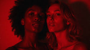 Barbara & Isaac 💍🥂 Gracias chicos por la oportunidad de retratar para la  historia de sus vidas un momento tan especial. Prod. @casapaloseco Cliente.  @barbara.urbina1 Spot. @intermiramarpanama #wedding #filmphotography