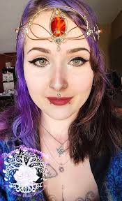 🧠Creator: me, Audrey from http://www.artisanbeadcompany.etsy.com 🧱Medium:  tiny glass beads handwoven with thread 📚Description: these are my brand  new confetti earrings!! I love how different colour combinations create  different moods for these beauties