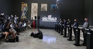 Não deverá haver, por enquanto, medidas mais radicais, como a determinação do fechamento de bares, mas o horário de funcionamento desses estabelecimentos deverá ser reduzido a partir de agora, diz o estadão. Segunda Onda Do Coronavirus Leva Ao Retorno De Medidas Restritivas Em Sao Paulo Jornal Da Usp