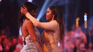 Motsi is extremely private about her personal life so the name of her daughter is unknown. Oti Mabuse Hatte Wegen Tv Show Keinen Kontakt Zu Motsi Promiflash De