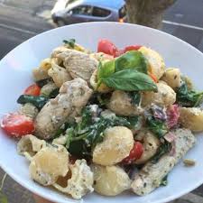 Joe Wicks Leanin15 On Instagram Try This Tasty Chicken Spinach And Ricotta Pasta With Green Pesto Rea Quick Pasta Dishes Lean Meals Healthy Eating Recipes