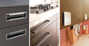 Los pomos y tiradores de bauhaus son aptos para todo tipo de muebles y cajones, ya sean armarios de cocina o muebles para el salón. Pomos Y Tiradores Para Puertas De Cocina Como Elegir